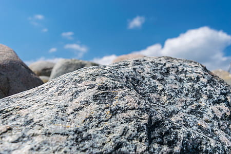 close up photography of rock thumbnail