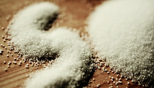 S-shaped white powder thumbnail