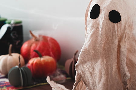 ghost costume thumbnail