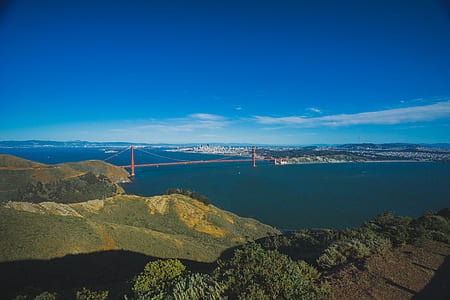 aerial photography of Golden Gate Bridge thumbnail