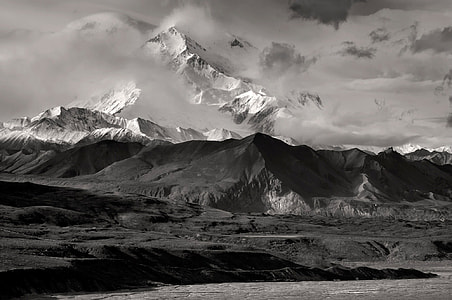 Landscape Scenic of Denali in Denali National Park, Alaska thumbnail