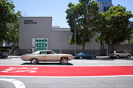 silver coupe thumbnail