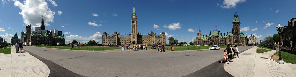 panorama photography of buildings thumbnail