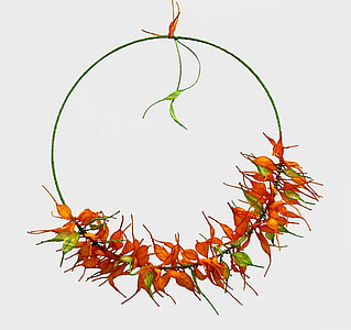 Paper Wreath, Paper Leaves thumbnail