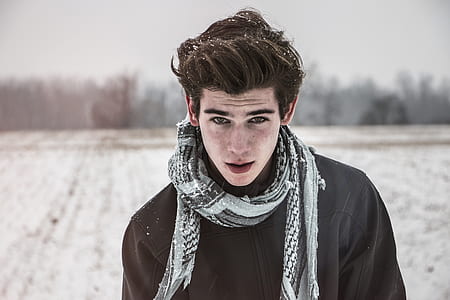 Man in Black Full-zip Jacket thumbnail