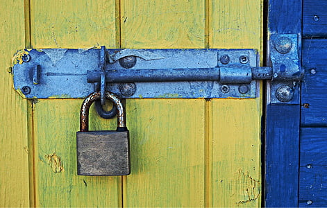 closeup photo of closed door thumbnail