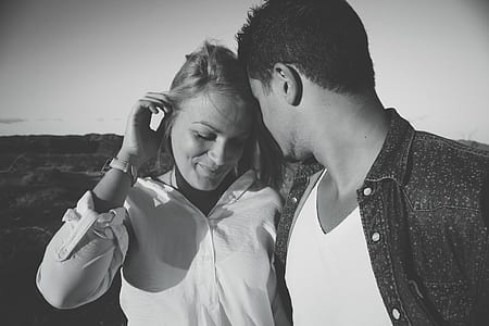 grayscale photo of man and woman thumbnail