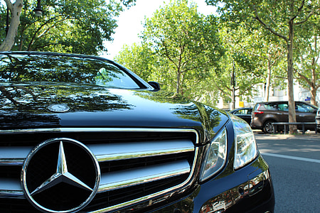 black Mercedes-Benz vehicle thumbnail