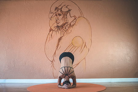 person body flexing illustration thumbnail