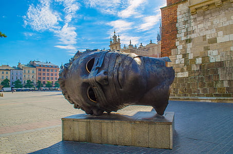 head statue leaning thumbnail