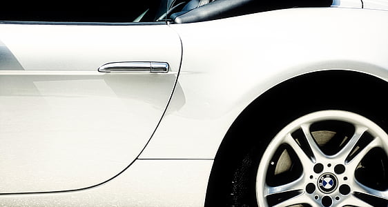 close-up photography of BMW coupe thumbnail