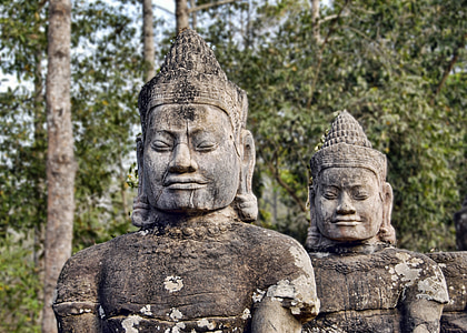 selective focus photo of Buddha statues thumbnail
