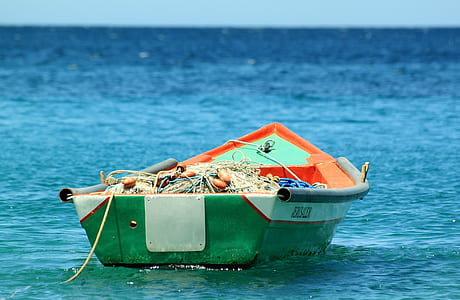 White and Green Empty Boat thumbnail