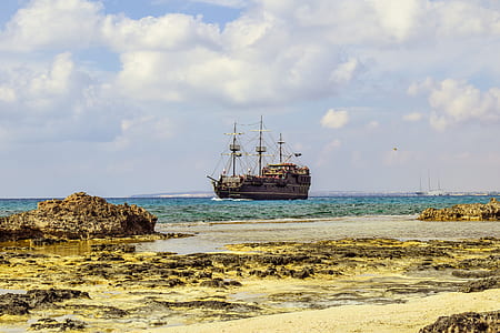 brown sailboat thumbnail