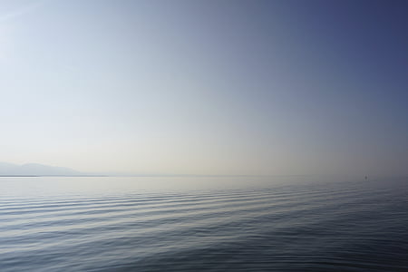 body of water with mist thumbnail