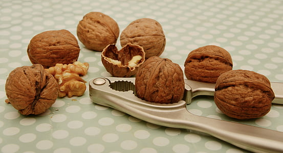 brown cashew nuts thumbnail