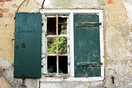 green wooden window frame thumbnail