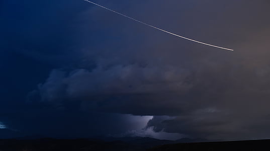 selective focus photography of gray clouds thumbnail