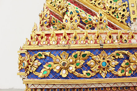 gold and green floral frame thumbnail