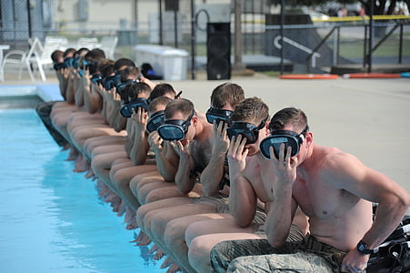 people using VR headset thumbnail