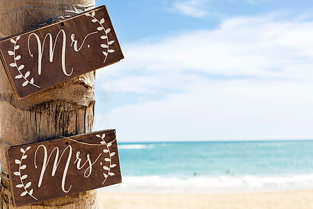 Mr And Mrs Signs Photo thumbnail