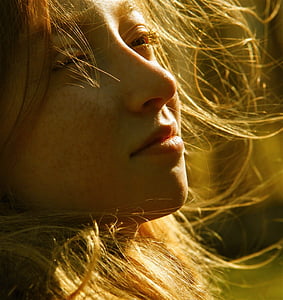 bokeh shot of woman's face thumbnail