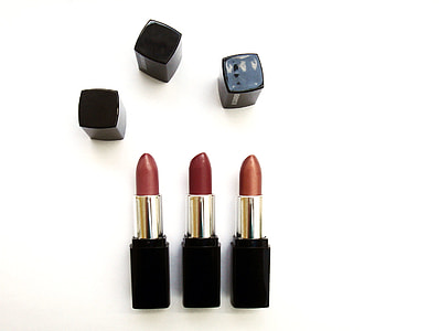 three black lipstick bottles thumbnail