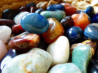 pile of white polished stones thumbnail