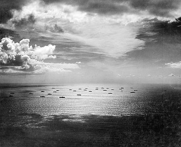 Allied Convoy crossing the Atlantic during World War II thumbnail