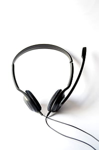 black on-ear corded headset thumbnail