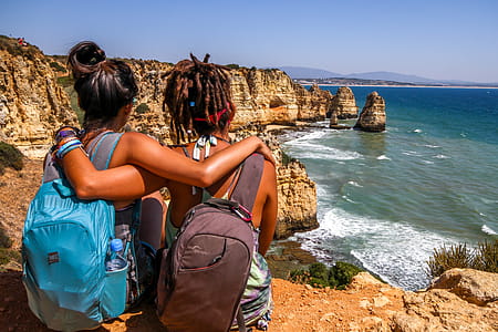 Friends Backpacking Together Photo thumbnail