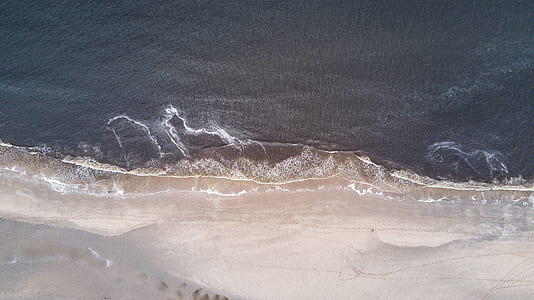 aerial photograph of sea thumbnail