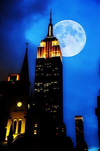Empire State building during nighttime thumbnail