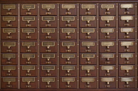 brown wooden locker lot thumbnail