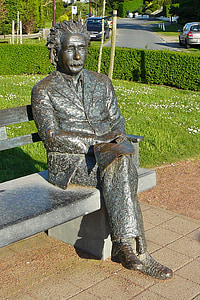 man sitting on the bench thumbnail