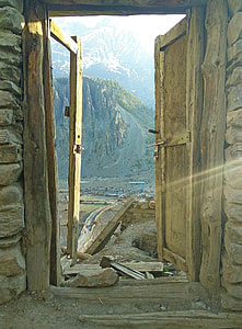 Outside The Door, Landscape thumbnail