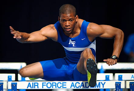 man running and jumper over obstacles thumbnail