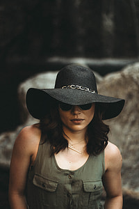 woman wearing black hat thumbnail