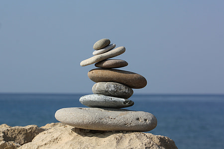 shallow focus photography of stone pillar thumbnail