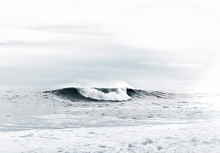 photo of water wave thumbnail