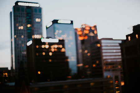 shallow focus photography of building thumbnail