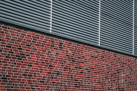 brown painted brick wall thumbnail