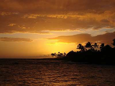 silhouette photography of island thumbnail