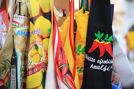 assorted tote bags thumbnail