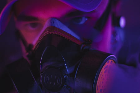 man in black gas mask thumbnail
