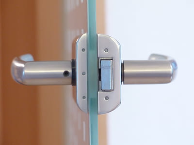 closed up photo of door lockset thumbnail