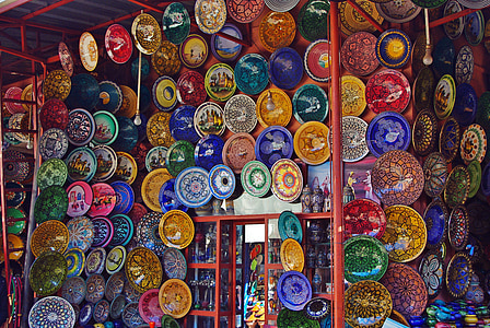 assorted-color wall decor lot thumbnail