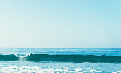 photo of sea during daytime thumbnail