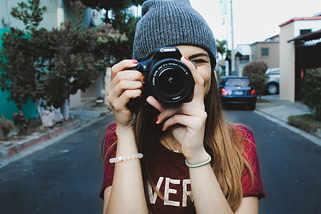 woman taking photo thumbnail