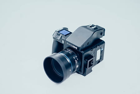black camera thumbnail